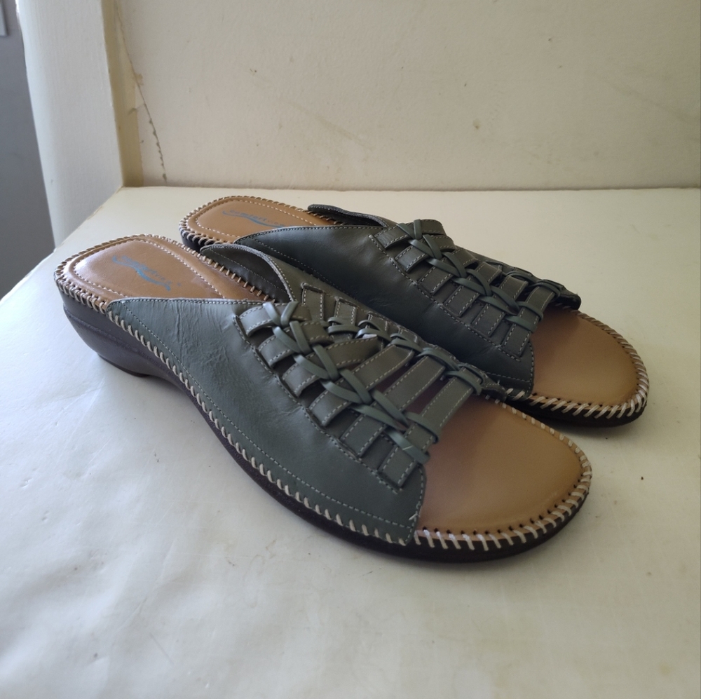 Women's Comfortview green Leather Mules Shoes Size 12M